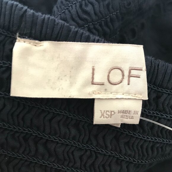 Loft | Eyelet Button-Down Shell - Picture 12 of 14